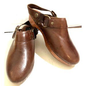Pina Colada Vintage Women's Size 6 brown  Leather  Slingback Clogs shoes